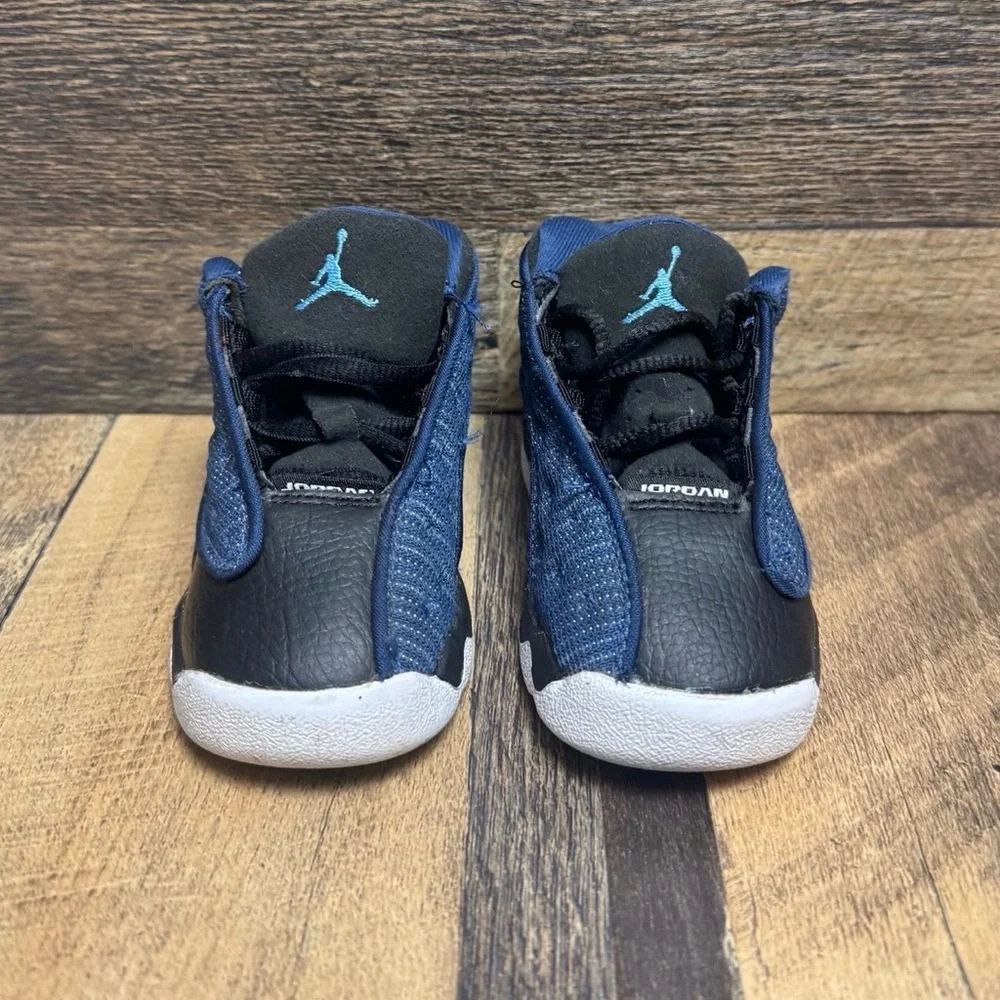 Nike Toddler Navy Blue and Black Basketball Sneakers